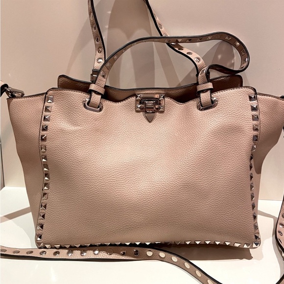 Valentino Handbags - Valentino style purse